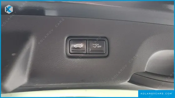 KIA CARNIVAL GASOLINE 9-SEATER GRAVITY