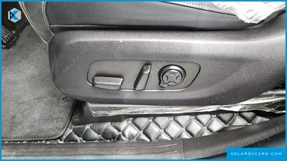 KIA CARNIVAL GASOLINE 9-SEATER GRAVITY