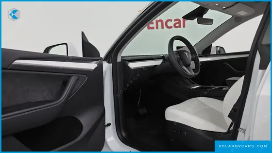 TESLA MODEL Y RWD