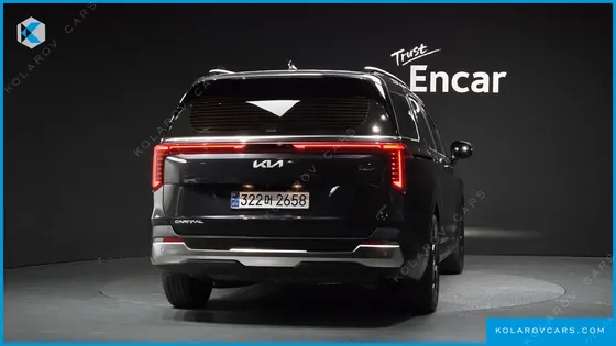 KIA CARNIVAL GASOLINE 7-SEATER SIGNATURE
