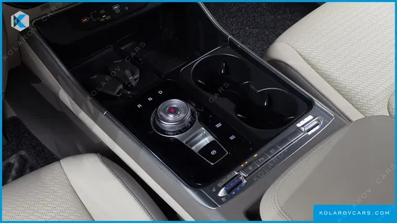 KIA CARNIVAL GASOLINE 7-SEATER SIGNATURE