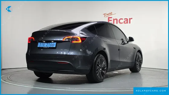 TESLA MODEL Y LONG RANGE AWD