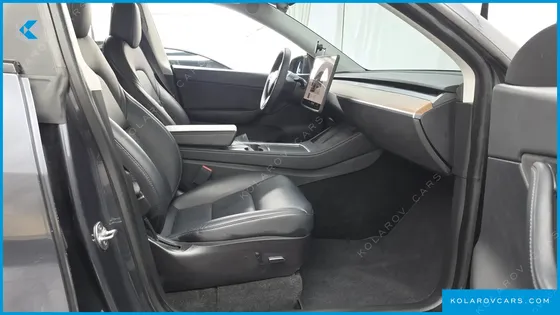 TESLA MODEL Y LONG RANGE AWD