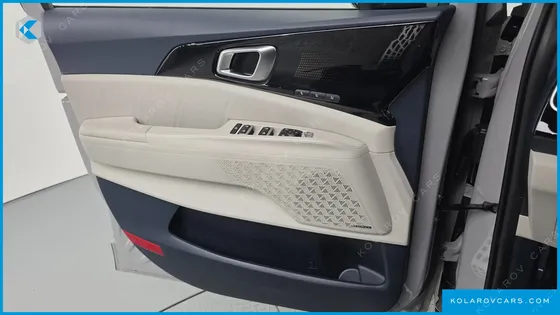 KIA CARNIVAL HEV 9SEATER GRAVITY