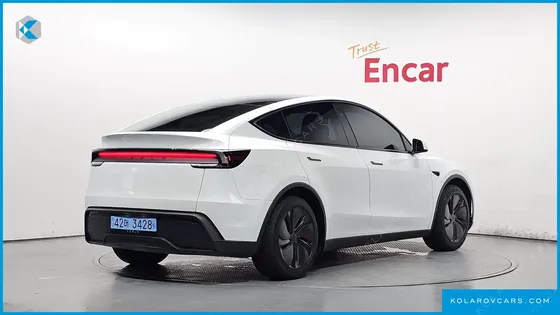 TESLA MODEL Y RWD