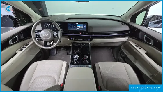 KIA CARNIVAL GASOLINE 7-SEATER HI LIMOUSINE