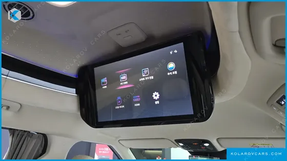 KIA CARNIVAL GASOLINE 7-SEATER HI LIMOUSINE
