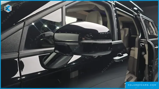 KIA CARNIVAL GASOLINE 7-SEATER HI LIMOUSINE