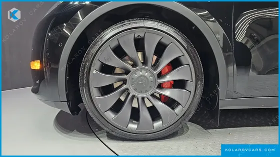 TESLA MODEL Y PERFORMANCE AWD