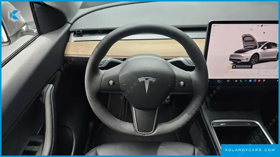 TESLA MODEL Y LONG RANGE AWD