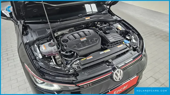 VOLKSWAGEN GOLF 2.0 GTI