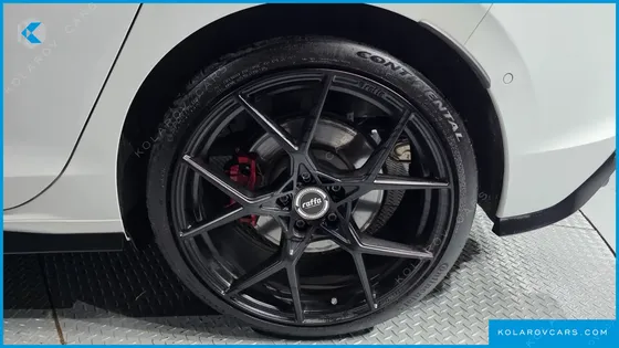 VOLKSWAGEN GOLF 2.0 GTI