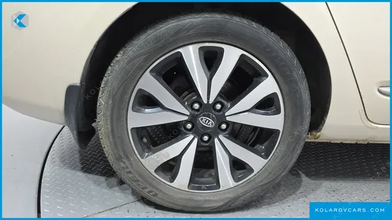KIA CARENS LPI 2.0 GLX