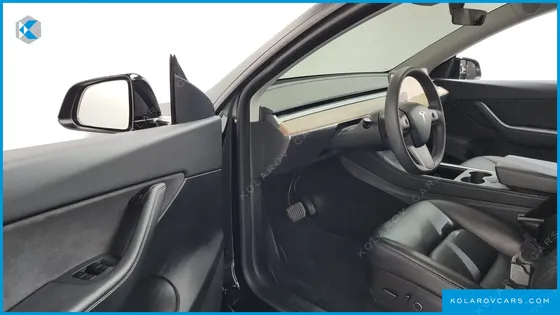 TESLA MODEL Y LONG RANGE AWD