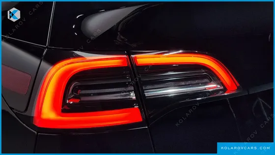 TESLA MODEL Y LONG RANGE AWD