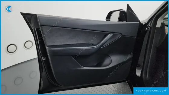 TESLA MODEL Y LONG RANGE AWD