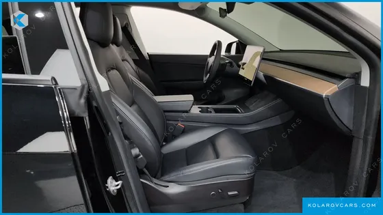 TESLA MODEL Y LONG RANGE AWD