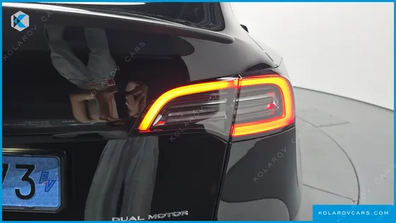 TESLA MODEL Y LONG RANGE AWD
