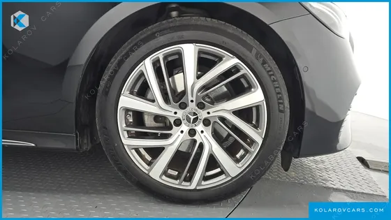 MERCEDES E-CLASS E220D 4MATIC EXCLUSIVE