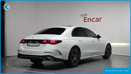MERCEDES E-CLASS E300 4MATIC AMG LINE