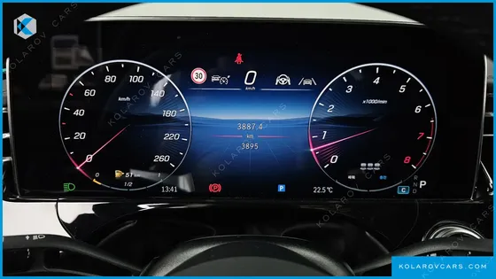 MERCEDES E-CLASS E300 4MATIC AMG LINE