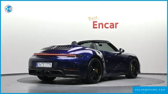 PORSCHE 911 CARRERA 4 GTS CABRIOLET