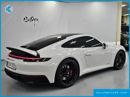 PORSCHE 911 CARRERA 4 GTS