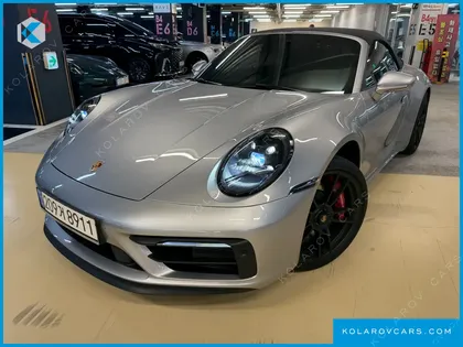 PORSCHE 911 CARRERA 4 GTS CABRIOLET