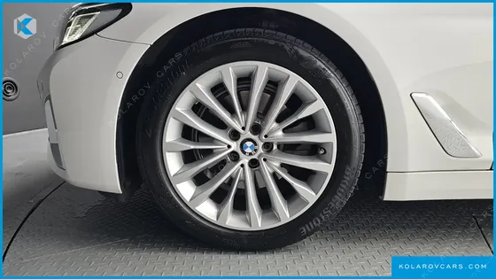 BMW 5 SERIES 520I LUXURY