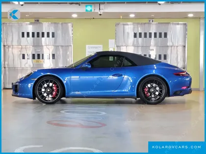 PORSCHE 911 CARRERA 4 GTS CABRIOLET