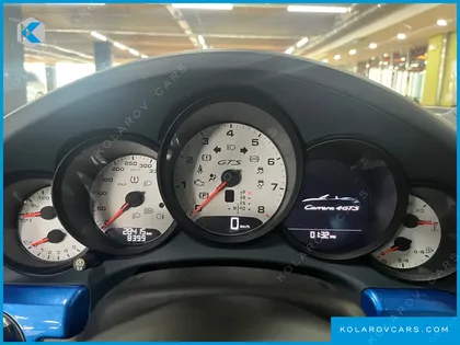 PORSCHE 911 CARRERA 4 GTS CABRIOLET