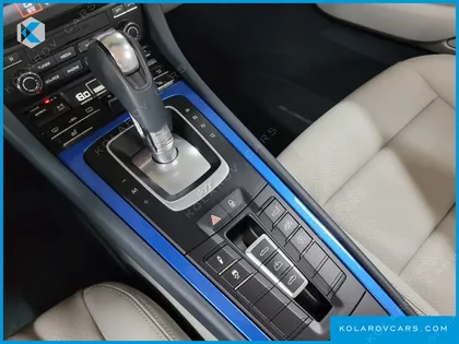 PORSCHE 911 CARRERA 4 GTS CABRIOLET