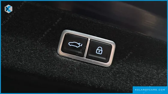 GENESIS G90 GASOLINE 3.5 TURBO E-S/C AWD LWB