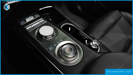 GENESIS GV70 2.5T GASOLINE 2WD