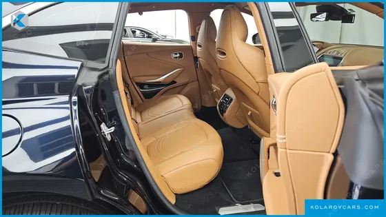 ASTON MARTIN DBX 4.0 V8