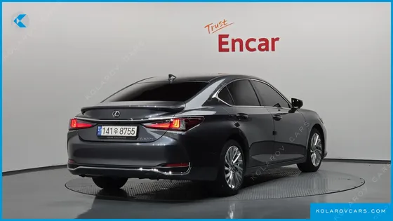 LEXUS ES EXECUTIVE