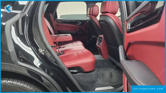 PORSCHE CAYENNE 3.0