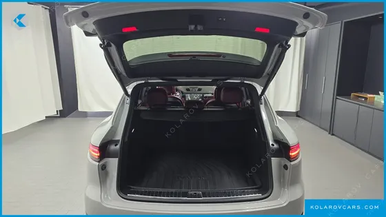 PORSCHE CAYENNE 3.0 PLATINUM EDITION