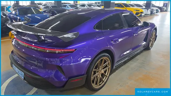 PORSCHE TAYCAN TURBO GT WEISSACH PACK