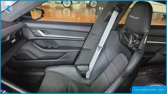 PORSCHE TAYCAN TURBO GT WEISSACH PACK