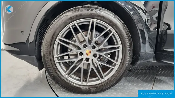 PORSCHE CAYENNE 3.0