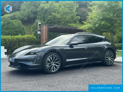 PORSCHE TAYCAN TURBO CROSS TURISMO