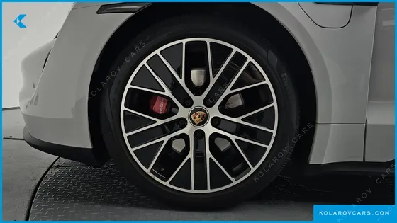 PORSCHE TAYCAN 4S