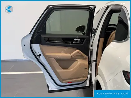 PORSCHE CAYENNE 3.0