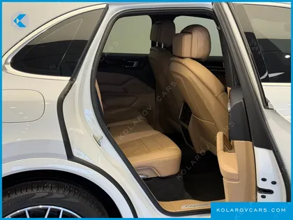 PORSCHE CAYENNE 3.0