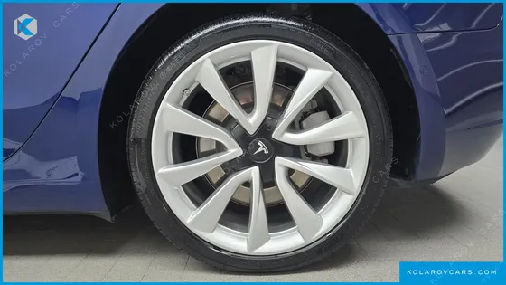 TESLA MODEL 3 LONG RANGE AWD