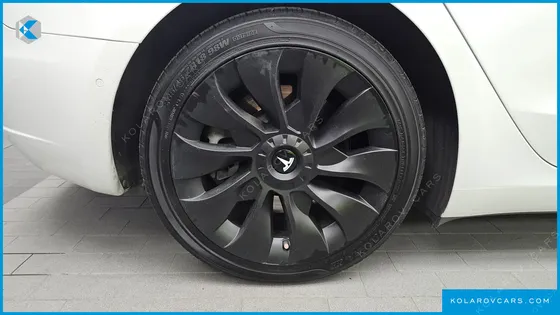 TESLA MODEL 3 LONG RANGE AWD