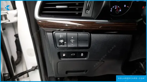 KIA K7 3.0 LPI LUXURY (RENTAL CAR)