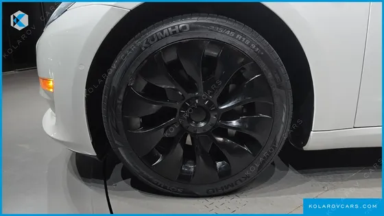 TESLA MODEL 3 LONG RANGE AWD
