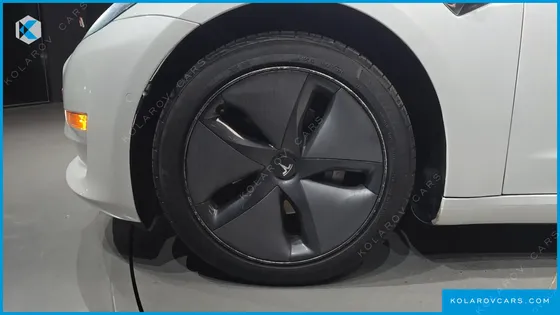 TESLA MODEL 3 LONG RANGE AWD